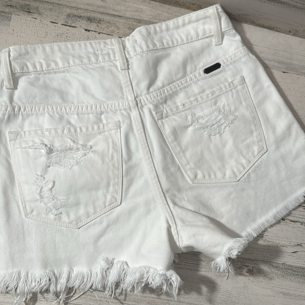 White KanCan Distressed Shorts - Medium - Picture 5 of 10